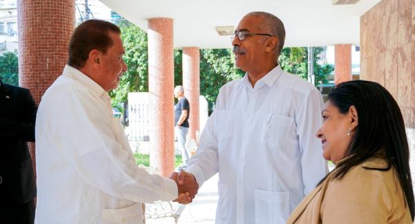 Visita al ISRI del ministro Louis Sylvestre Radegonde