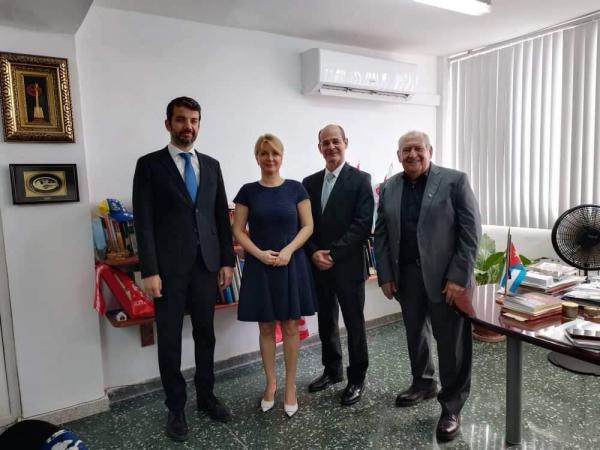 visita de la Secretaría de Estado y Rectora de la Academia Diplomática de Hungría, Orsolya Pacsay