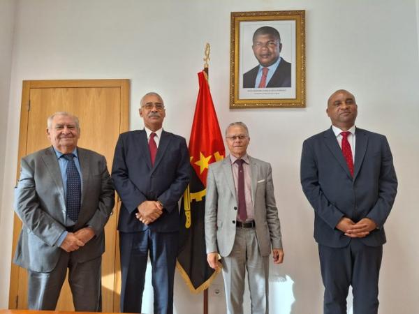 Directivos del ISRI se reúnen con el secretario de estado para la Enseñanza Superior de Angola