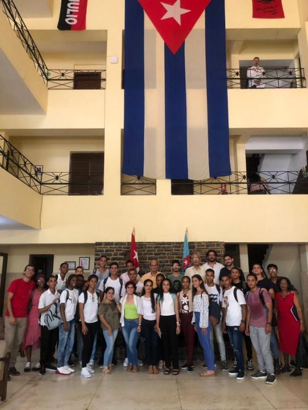 bienvenida a los nuevos estudiantes del Instituto