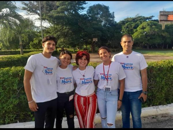 Nuestra delegación del Movimento Juvenil Martiano en 48 edición del Seminario Juvenil de Estudios Martianos