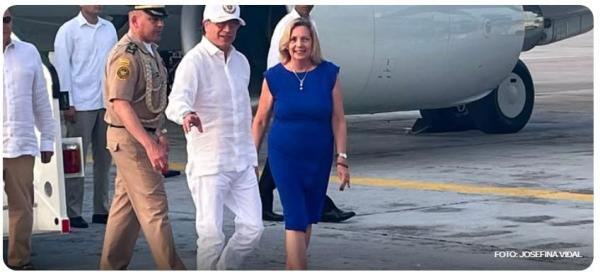 El presidente de la República de Colombia, Excmo. Sr. Gustavo Petro Urrego, llegó a La Habana en la noche de este 31 de julio del 2026, para cumplir una visita oficial a la República de Cuba hasta el 1 de agosto, en atención a la invitación cursada por el presidente de la República de Cuba, Miguel Díaz-Canel Bermúdez.