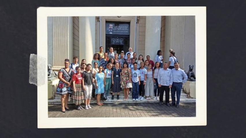 En la sede del ICAP los estudiantes del ISRI rindieron homenaje al Comandante Hugo Chávez Frías 