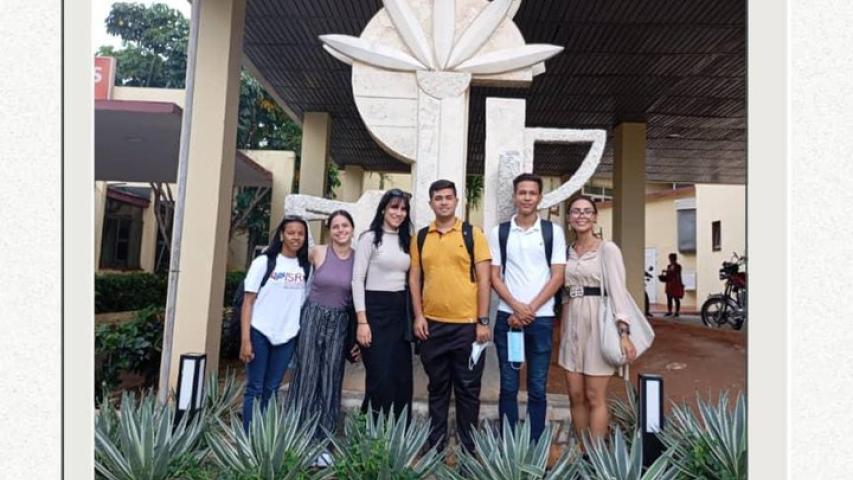 Este 8/12/2025 Estudiantes del ISRI llevan solidaridad y alegría al Instituto de Oncología