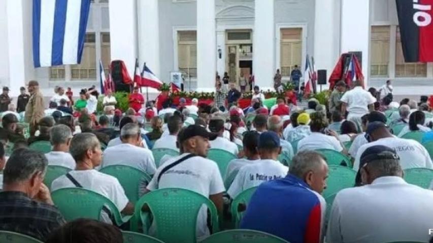 Conmemoración eterna por el 5 de Septiembre en Cienfuegos.  El acto dedicado a la conmemoración del aniversario 69 del alzamiento de marinos y civiles en la ciudad de Cienfuegos significó un gesto de homenaje eterno por el patriotismo de los cubanos.