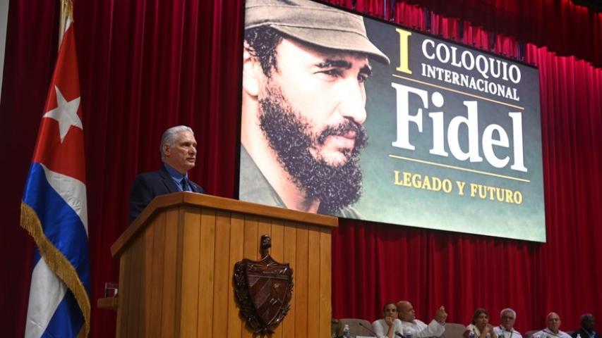 Inauguración del coloquio con una conferencia magistral de Díaz-Canel, quien enfatizó que las transformaciones económicas actuales son una herramienta de resistencia creativa para dinamizar la economía sin renunciar al socialismo ni a la soberanía.